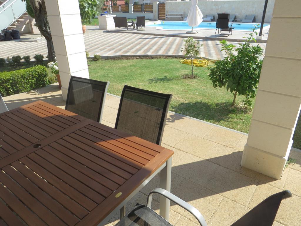 Banic Apartments With Pool Biograd Na Moru Δωμάτιο φωτογραφία