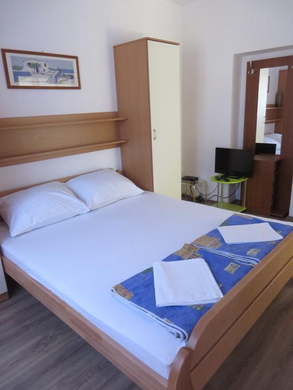 Banic Apartments With Pool Biograd Na Moru Δωμάτιο φωτογραφία