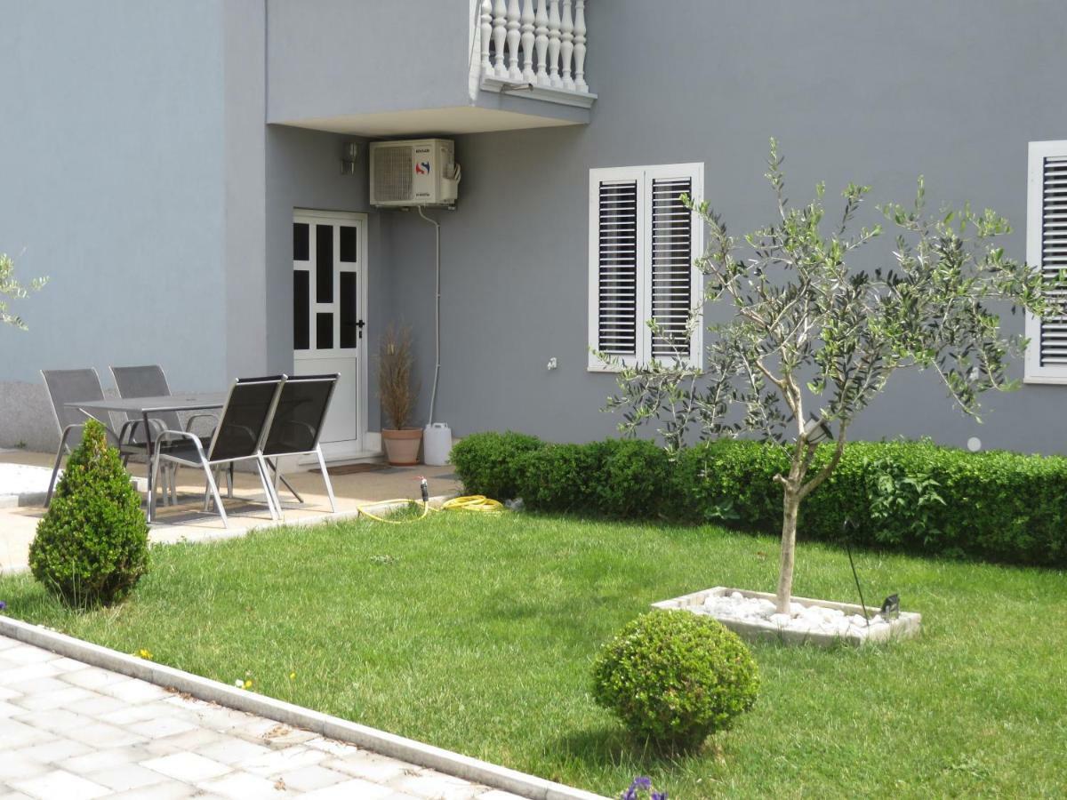 Banic Apartments With Pool Biograd Na Moru Εξωτερικό φωτογραφία